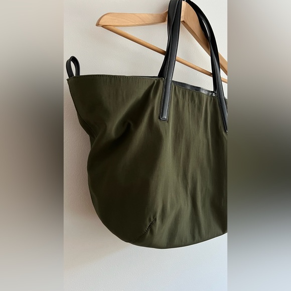 XL Nylon Tote Bag - Picture 2 of 7